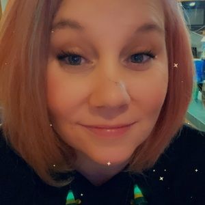 Meet your Posher, Roxanne